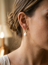 Lifestyle B · Pendientes de Perla · Dorado